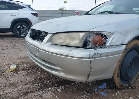 2001 Toyota Camry Le V6 from USA, damaged, VIN 4T1BF28K21U126925